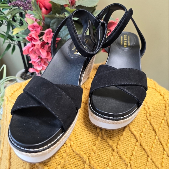 NWOT Cole Haan wedge sandals, Size 9B, Black - Picture 2 of 6